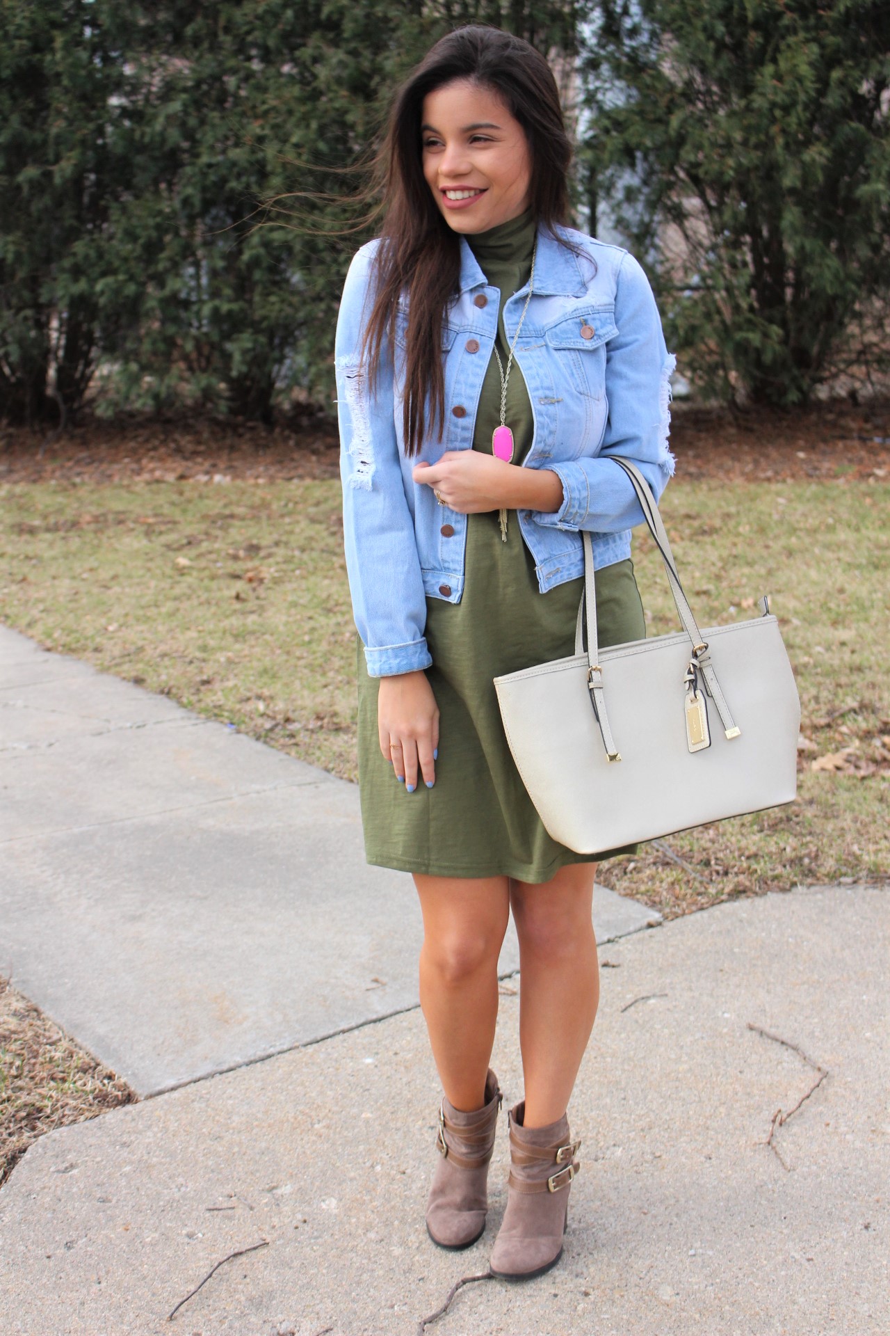 makeme chic military dress ootd jean jacket ALDO spring outfit handbag accesories ripped jean jacket perfect spring outfit by alejandra avila